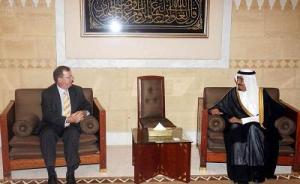 Prince Salman Receives Australian Minister