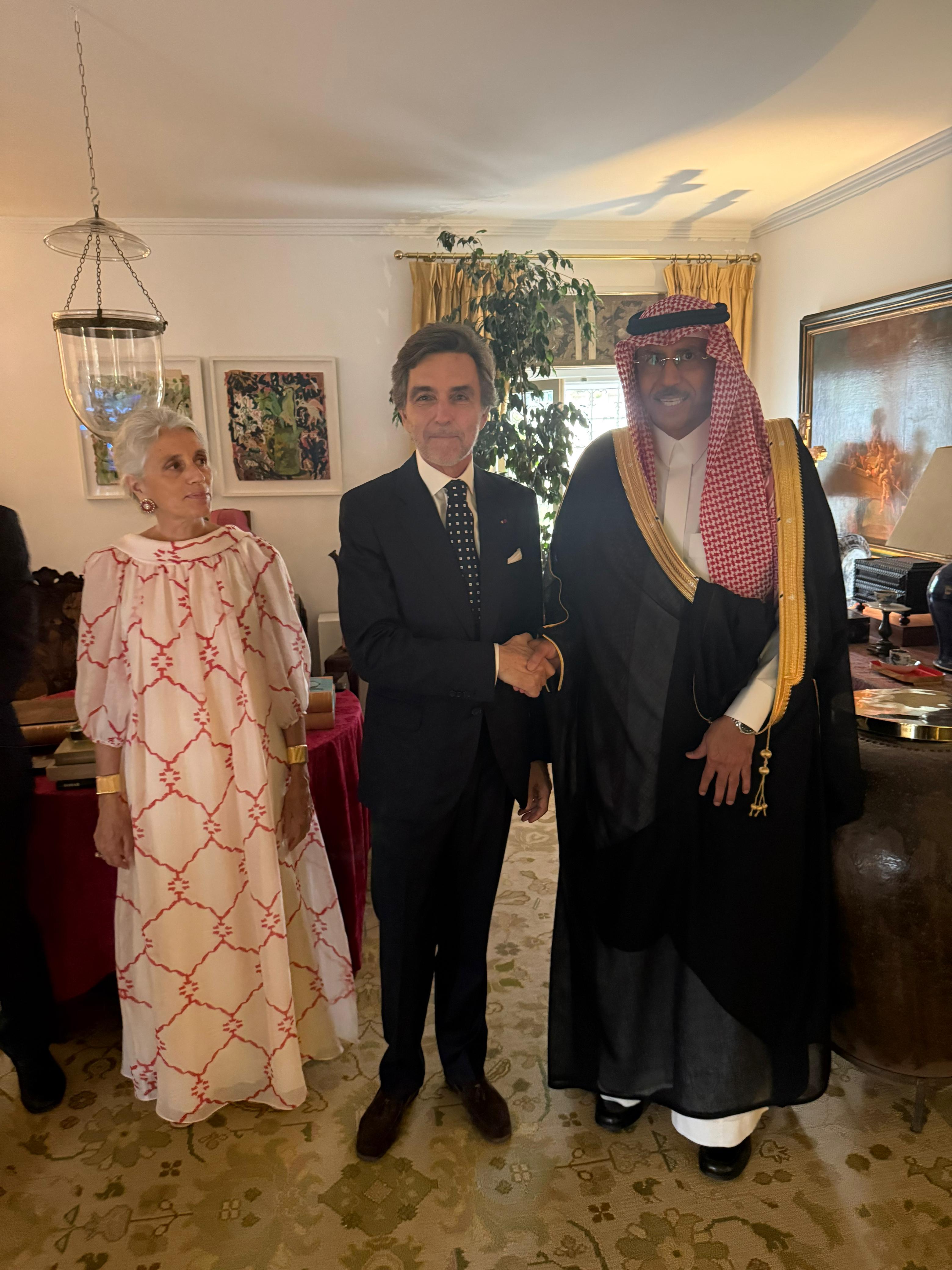 سفير خادم الحرمين الشريفين يحضر حفل استقبال اليوم الوطني للبرتغال