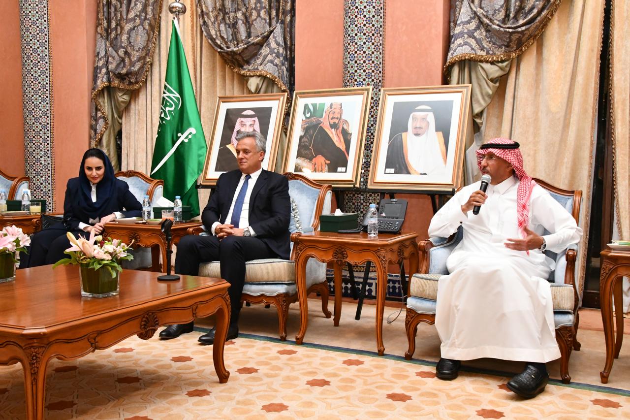 سفير خادم الحرمين الشريفين يقيم مأدبة عشاء على شرف وفد رجال الأعمال السعوديين