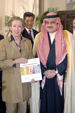 Saudi Ambassador and British Foreign Secretary launch Hajj delegation