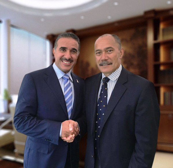 السفير والحاكم العام في نيوزيلندا.jpg